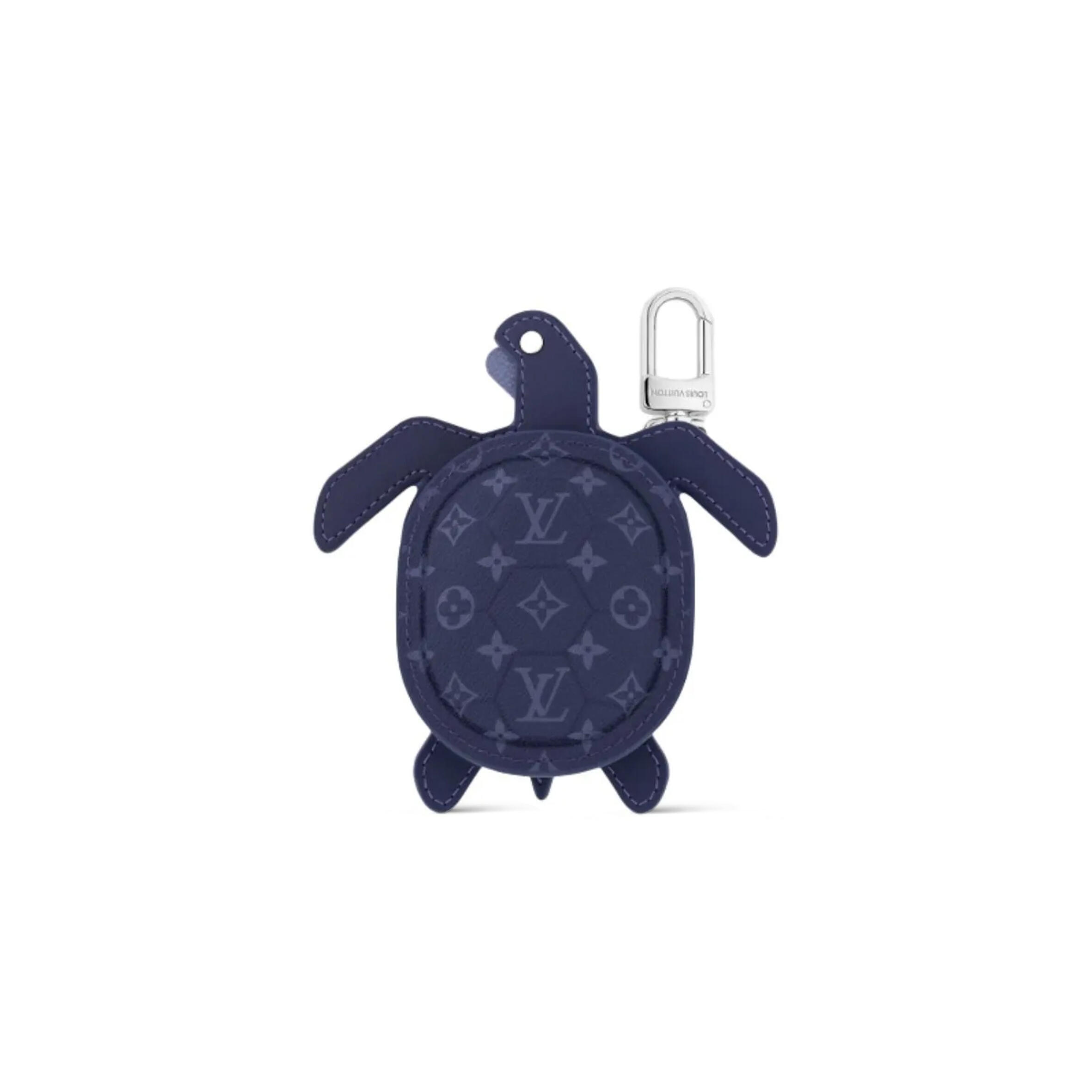 l0vis Vvtt0n lv turtle pouch bag charm m02047